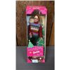 Image 1 : VINTAGE 1998 TREE TRIMMING BARBIE *IN ORIGINAL BOX*