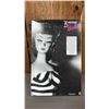 Image 2 : VINTAGE 1993 35TH ANNIVERSARY BARBIE: 1959 DOLL & PACKAGE REPRODUCTION *IN ORIGINAL BOX*