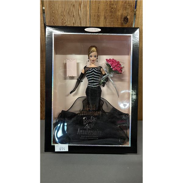 VINTAGE 2001 40TH ANNIVERSARY BARBIE *IN ORIGINAL BOX*