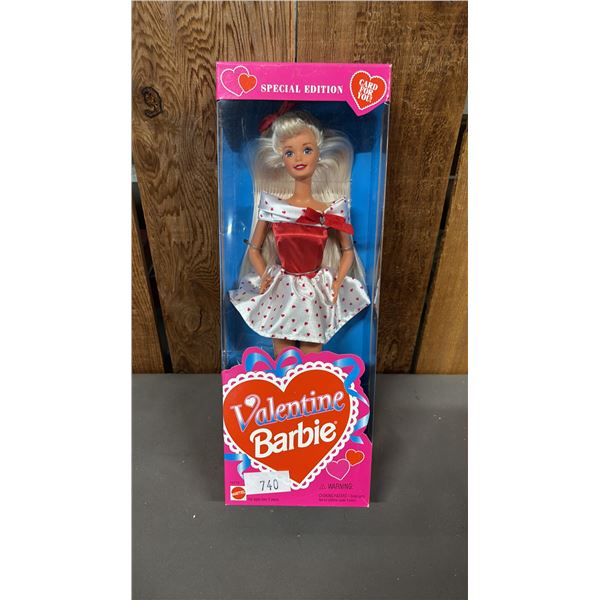 VINTAGE 1995 VALENTINE BARBIE *IN ORIGINAL BOX*