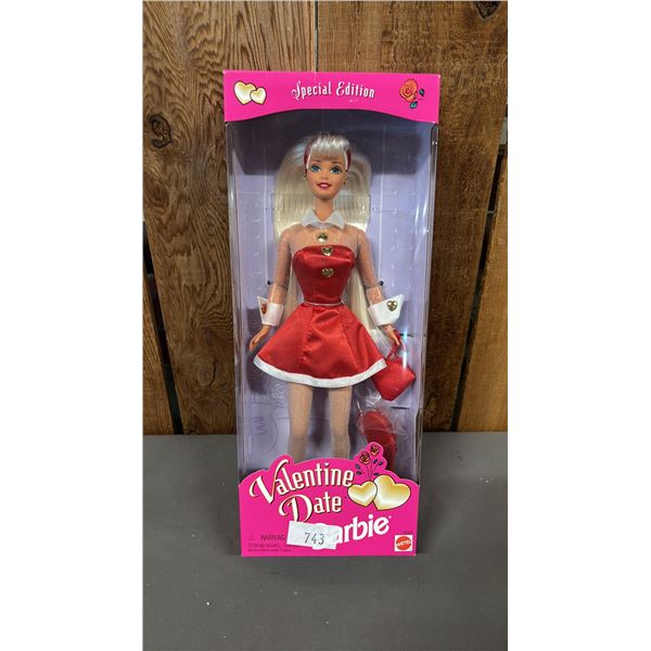 VINTAGE 1997 VALENTINE DATE BARBIE *IN ORIGINAL BOX*