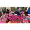 Image 4 : COLLECTION OF ASSORTED VINTAGE BARBIE ACCESSORIES: BAKING SET, HOLIDAY GIFT SET, WEDDING SET,
