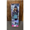 Image 1 : VINTAGE 1999 CHIC BARBIE  *IN ORIGINAL BOX*