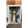 Image 1 : VINTAGE 1996 GREAT ERAS VOLUME 9: FRENCH LADY BARBIE  *IN ORIGINAL BOX*