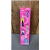 Image 2 : VINTAGE 1998 PRETTY IN PLAID BARBIE  *IN ORIGINAL BOX*