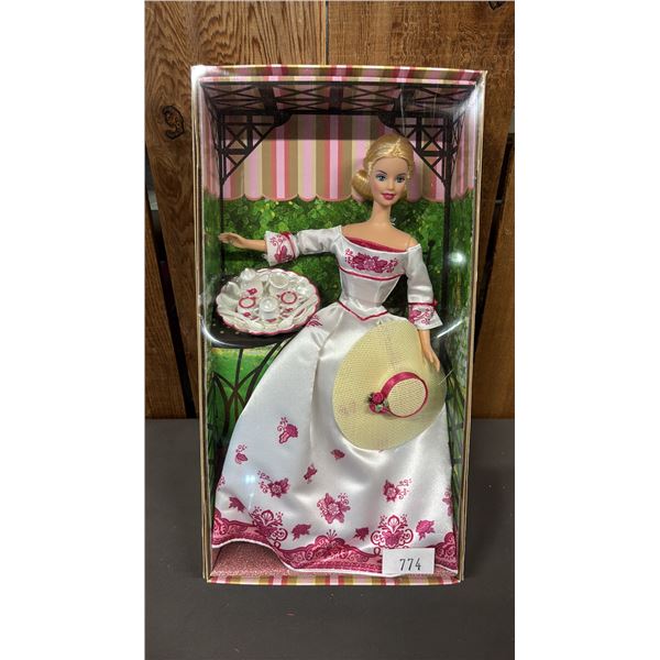 VINTAGE 2002 VICTORIAN TEA BARBIE *IN ORIGINAL BOX*