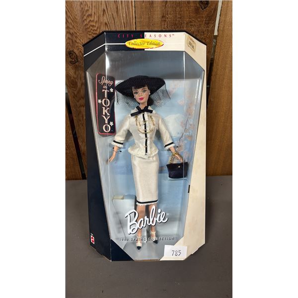 VINTAGE COLLECTOR EDITION CITY SEASONS 1999 SPRING TOKYO COLLECTION BARBIE *IN ORIGINAL BOX*
