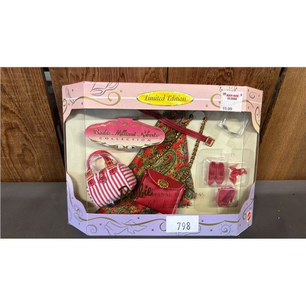 VINTAGE 1997 BARBIE FINAL TOUCHES RED HOT SET *IN ORIGINAL BOX*
