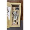 Image 1 : VINTAGE 2004 INTEGRITY TOYS FASHION ROYALITY "LIFE ON THE RUNWAY" TRAVEL WEAR SET *IN ORIGINAL BOX*