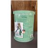 Image 2 : VINTAGE 2005 HOLIDAY BARBIE *IN ORIGINAL BOX*