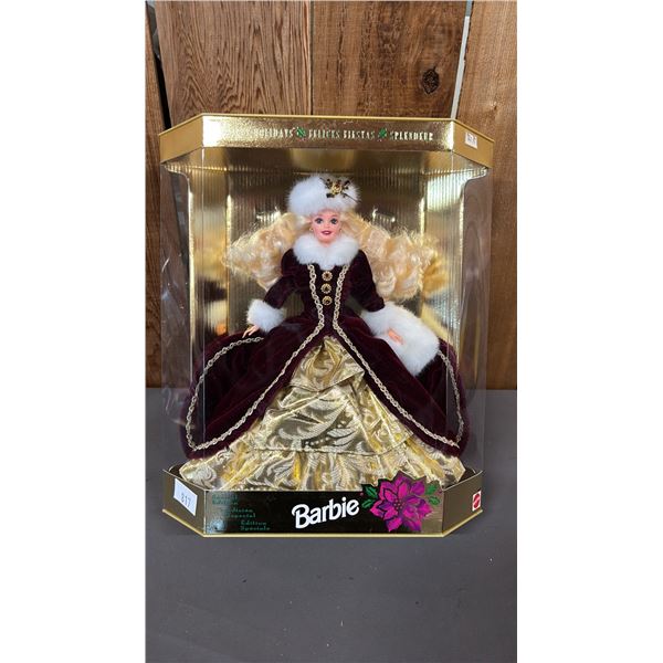 VINTAGE 1996 HAPPY HOLIDAYS BARBIE *IN ORIGINAL BOX*