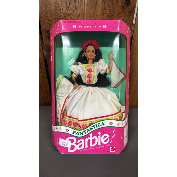 VINTAGE 1992 FANTASTICA BARBIE *IN ORIGINAL BOX*