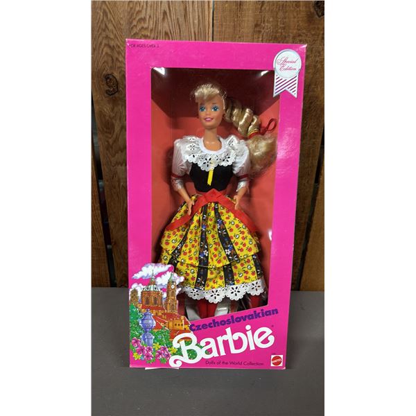 VINTAGE 1990 DOLLS OF THE WORLD COLLECTION CZECHOSLOVAKIAN BARBIE  *IN ORIGINAL BOX*
