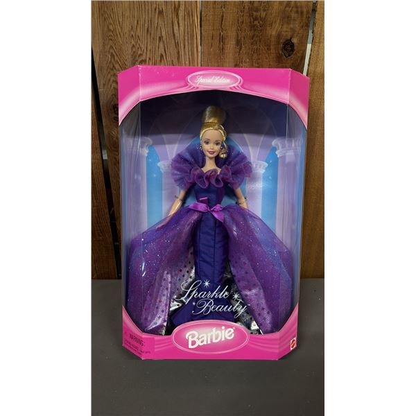 VINTAGE 1997 SPARKLE BARBIE  *IN ORIGINAL BOX*