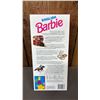Image 2 : VINTAGE 1991 DOLLS OF THE WORLD ENGLISH BARBIE *IN ORIGINAL BOX*
