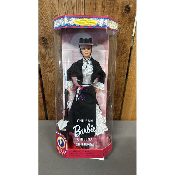 VINTAGE 1997 DOLLS OF THE WORLD COLLECTION CHILEAN BARBIE *IN ORIGINAL BOX*