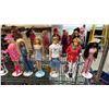 Image 4 : SHELF OF ASSORTED VINTAGE BARBIE & KEN DOLLS ON STANDS *NO BOXES*