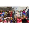 Image 3 : SHELF OF ASSORTED VINTAGE BARBIE & KEN DOLLS *NO BOXES*