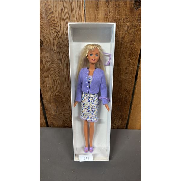 VINTAGE SKIPPER IN FASHION AVENUE SUNDAY BRUNCH OUTFIT
