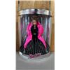 Image 1 : VINTAGE 1998 HAPPY HOLIDAYS BARBIE *IN ORIGINAL BOX*