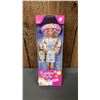 Image 1 : VINTAGE 1997 EASTER STYLE BARBIE *IN ORIGINAL BOX*