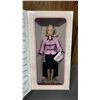 Image 2 : VINTAGE 1998 AVON BARBIE *IN ORIGINAL BOX*