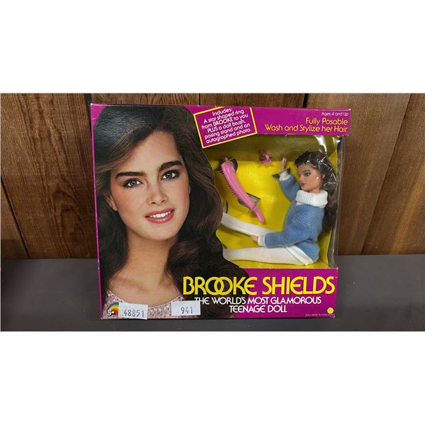VINTAGE BROOKE SHIELDS THE WORLD MOST GLAMOROUS TEENAGE DOLL *IN ORIGINAL BOX*