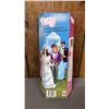 Image 2 : VINTAGE 1982 BRIDE TRACY DOLL *IN ORIGINAL BOX*