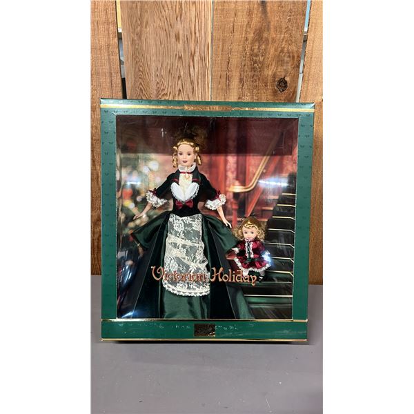 VINTAGE 2000 VICTORIAN HOLIDAY BARBIE & KELLY *IN ORIGINAL BOX*