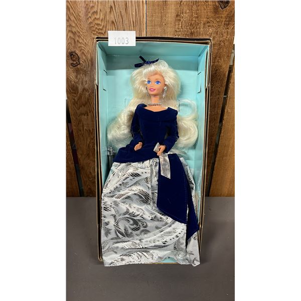 VINTAGE 1995 WINTER VELVET BARBIE *IN ORIGINAL BOX*