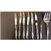 Image 2 : INTERNATIONAL STERLING "PINE SPRAY" STERLING SILVER FLATWARE: APPROX. 872.5G EXCLUDING THE KNIVES