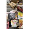 Image 4 : PALLET OF ASSORTED VINYL RECORDS