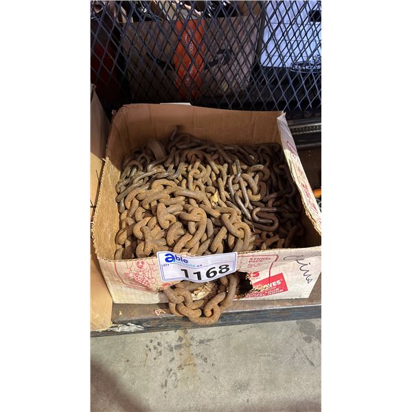 BOX OF HEAVY DUTY RUSTED CHAIN