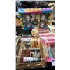 Image 2 : SHELF OF ASSORTED MERILYN MONROE COLLECTABLE ITEMS INCL. MUGS, TOY CAR, CARD AND MORE