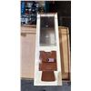 Image 2 : BOX OF VINTAGE VERSAVEND COUNTERTOP CANDY VENDING MACHINE