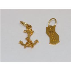 Italian Gold Anchor & Mom Design Pendant