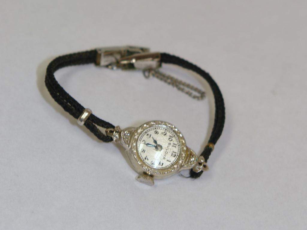 1930 S Bulova Diamonds Wind Up Ladies Watch