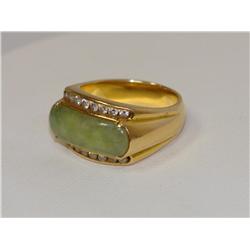 18Kt AAA Apple Green Jade & Diamonds Ring