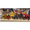Image 4 : LARGE LOT OF CANNED GOODS, SNACKS, & MORE