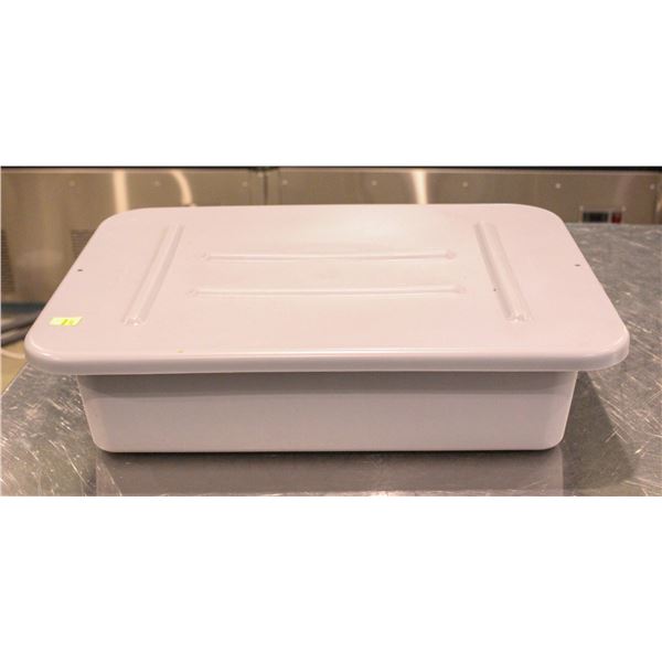 RUBBERMAID BUS BIN W/ LID