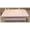 Image 1 : RUBBERMAID BUS BIN W/ LID