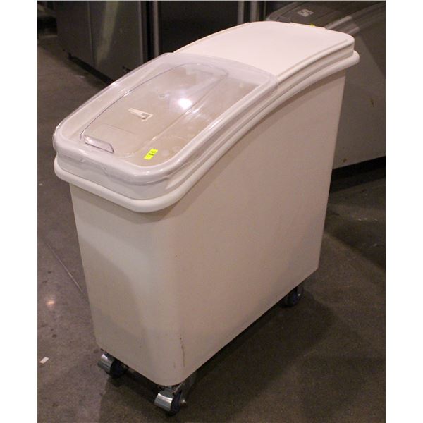 WINCO 21 GALLON BAKERS BIN W/ LID ON CASTERS