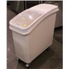 Image 1 : WINCO 21 GALLON BAKERS BIN W/ LID ON CASTERS