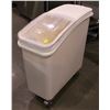 Image 1 : WINCO 21 GALLON BAKERS BIN W/ LID ON CASTERS
