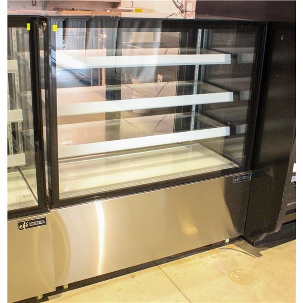 4' EFI CGSM-4956 REFRIGERATED GLASS DISPLAY CASE