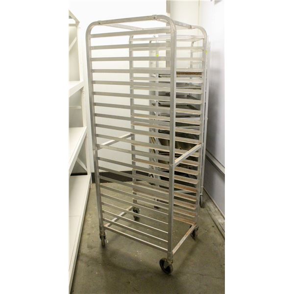 COMMERCIAL BAKERS RACK ON CASTERS