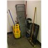 Image 1 : LARGE LOT OF CLEANING & MAINTENANCE SUPPLIES: