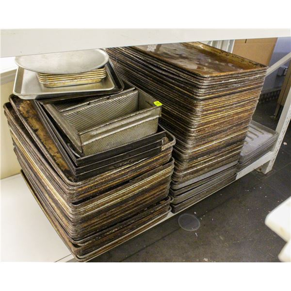 LARGE LOT OF VARIOUS COMMERCIAL BAKING PANS