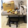 Image 1 : ASSORTED DECOR & MORE