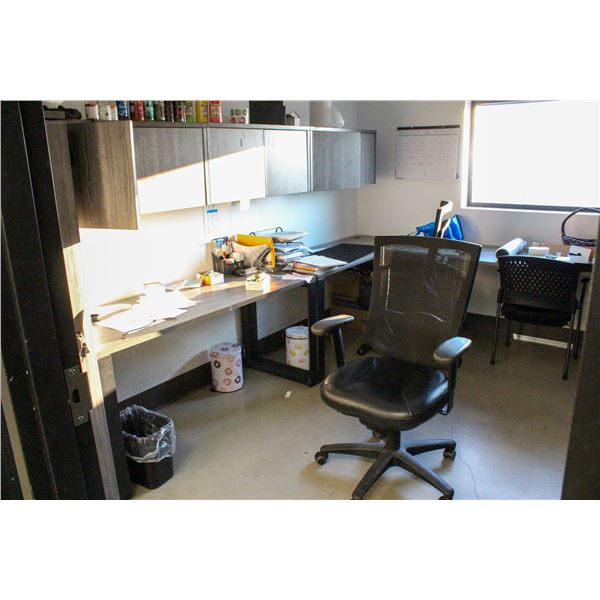 CONTENTS OF OFFICE INCLE: DESKS CHAIRS, CABINETS &
